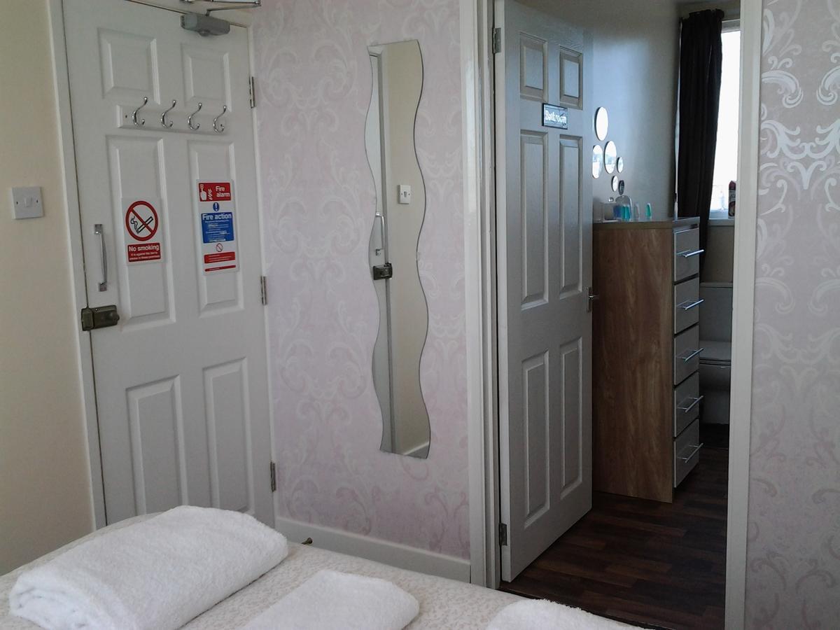 Twin Palms Guesthouse Γκρέιτ Γιάρμουθ Εξωτερικό φωτογραφία